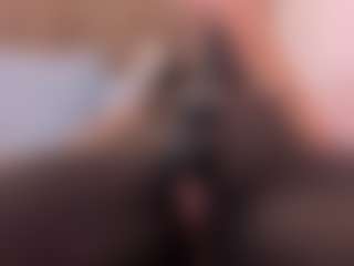 clarisse28's Live Sex Cam Show