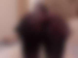 clarisse28's Live Sex Cam Show