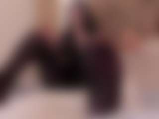 clarisse28's Live Sex Cam Show