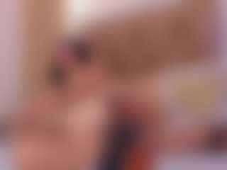 clarisse28's Live Sex Cam Show