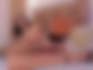 clarisse28's Live Sex Cam Show