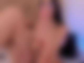 Live cam show with clarisse28 - Dildo Or Vibrator on CamwithHer