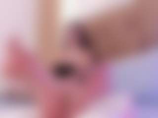 clarisse28's Live Sex Cam Show