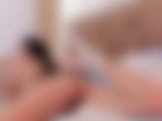 clarisse28's Live Sex Cam Show