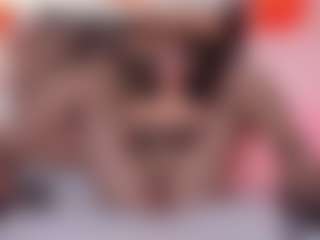 clarisse28's Live Sex Cam Show