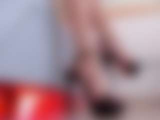 clarisse28's Live Sex Cam Show