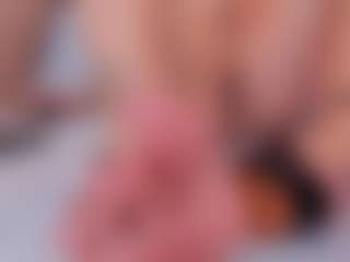 clarisse28's Live Sex Cam Show