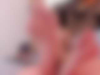 clarisse28's Live Sex Cam Show