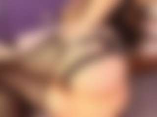 Live cam show with LittleeCherry - Teen (18+) on Camversity