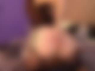 LittleeCherry's Live Sex Cam Show