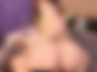 LittleeCherry's Live Sex Cam Show