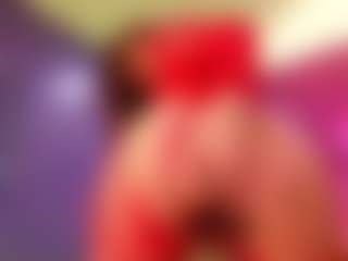 LittleeCherry's Live Sex Cam Show