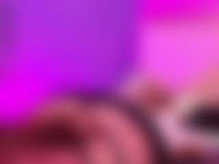 LittleeCherry's Live Sex Cam Show