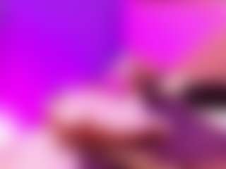 Live cam show with LittleeCherry - Ass Bouncing on Dolls Live