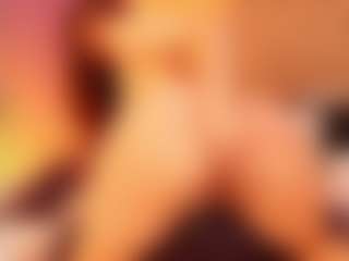 LittleeCherry's Live Sex Cam Show