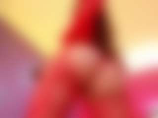LittleeCherry's Live Sex Cam Show