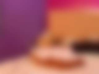 LittleeCherry's Live Sex Cam Show