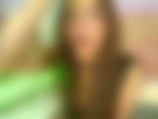 LittleeCherry's Live Sex Cam Show