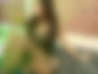LittleeCherry's Live Sex Cam Show