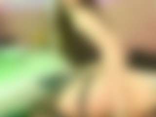 LittleeCherry's Live Sex Cam Show