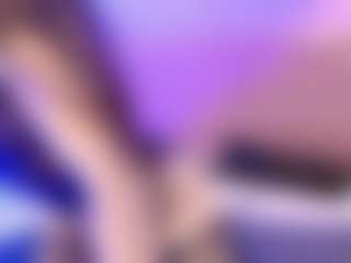 Live cam show with LittleeCherry - Latina Petite on Camsoda | colombia