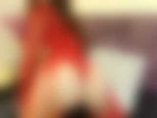 Live cam show with LittleeCherry - Teen (18+) on CamClone