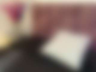 LittleeCherry's Live Sex Cam Show