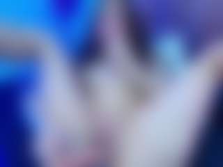 LittleeCherry's Live Sex Cam Show