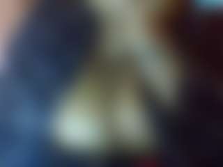 Live cam show with sauccyspoilage - Ebony on CamwithHer | kenya