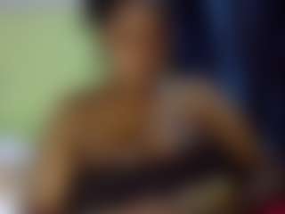 Live cam show with sauccyspoilage - Thick on WildCum