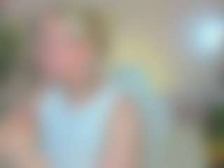 Live cam show with Debbie - Camel Toe on fuklive.com