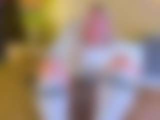 Live cam show with Debbie - Mistress on Dolls Live