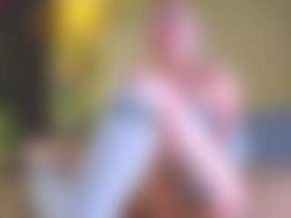 Live cam show with Debbie - BBW on madthumbs