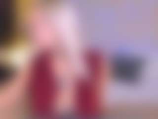 Live cam show with Debbie - Camel Toe on TeamSkeetLive