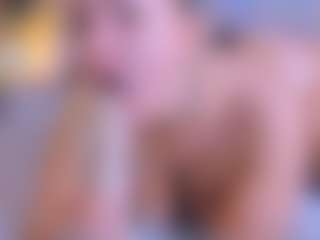 Live cam show with Debbie - Twerk on madthumbs