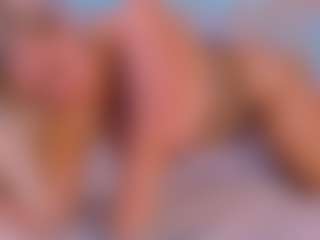 Live cam show with Debbie - Camel Toe on Camsoda