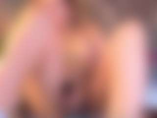 Live cam show with Debbie - Camel Toe on Gym Cam Girls