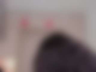 Live cam show with Jade Moller - Tiny Tits on Fling VIP Chat