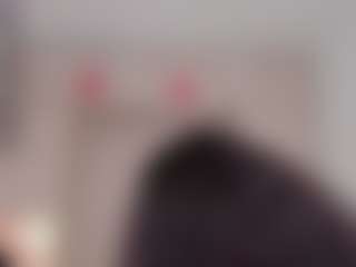 Live cam show with Jade Moller - Ebony on Fling VIP Chat