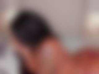 Live cam show with Jade Moller - Hot on Fling VIP Chat
