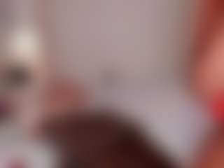 Live cam show with Jade Moller - Normal on CamwithHer