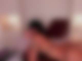 Live cam show with Jade Moller - Athletic Ebony on TottyGirls