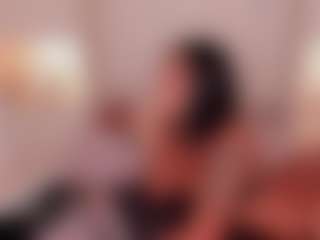 Live cam show with Jade Moller - Ebony on CamClone | colombia