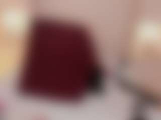 Live cam show with Jade Moller - Public Ebony on Lustler