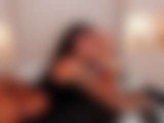 Live cam show with Jade Moller - Public Ebony on SquirtSoMuch