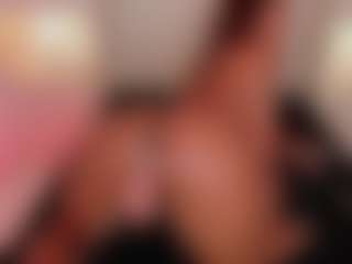 Live cam show with Jade Moller - Lovense Small Tits on CamClone