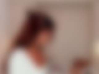 Live cam show with Jade Moller - Black College on AdultVida.com
