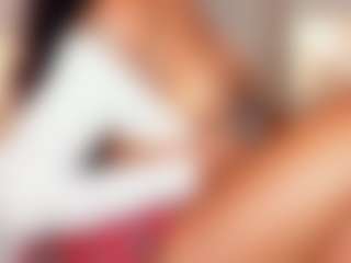 Live cam show with Jade Moller - Black Squirt on SquirtSoMuch
