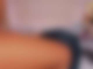 Live cam show with Jade Moller - Athletic Ebony on thefappeningchat.com
