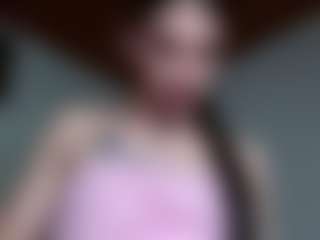 Live cam show with samanthawalkers - Small Tits on TeamSkeetLive